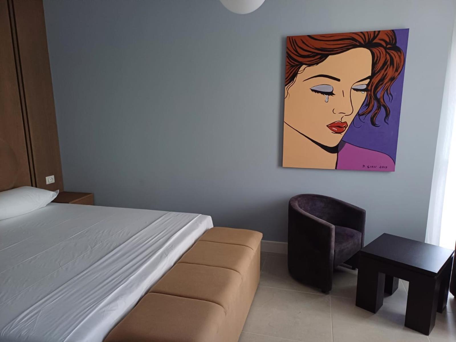 Oxygen Boutique Hotel Tirana Esterno foto