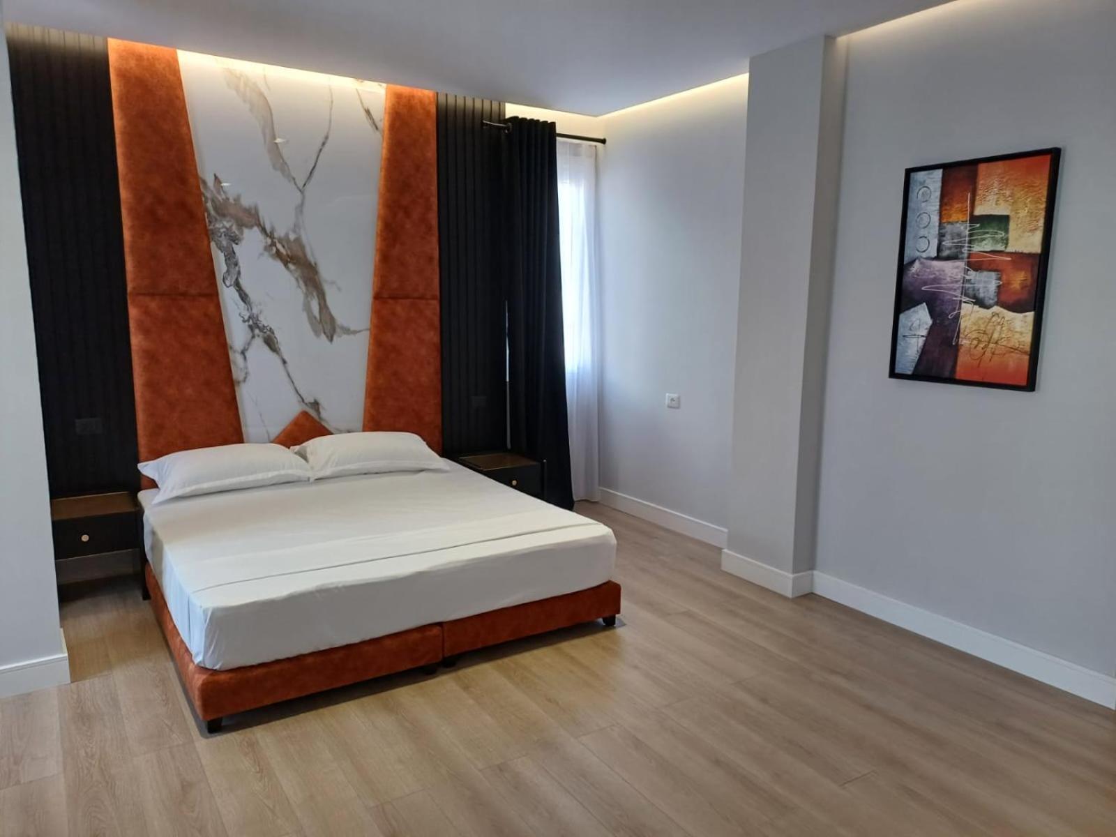 Oxygen Boutique Hotel Tirana Esterno foto