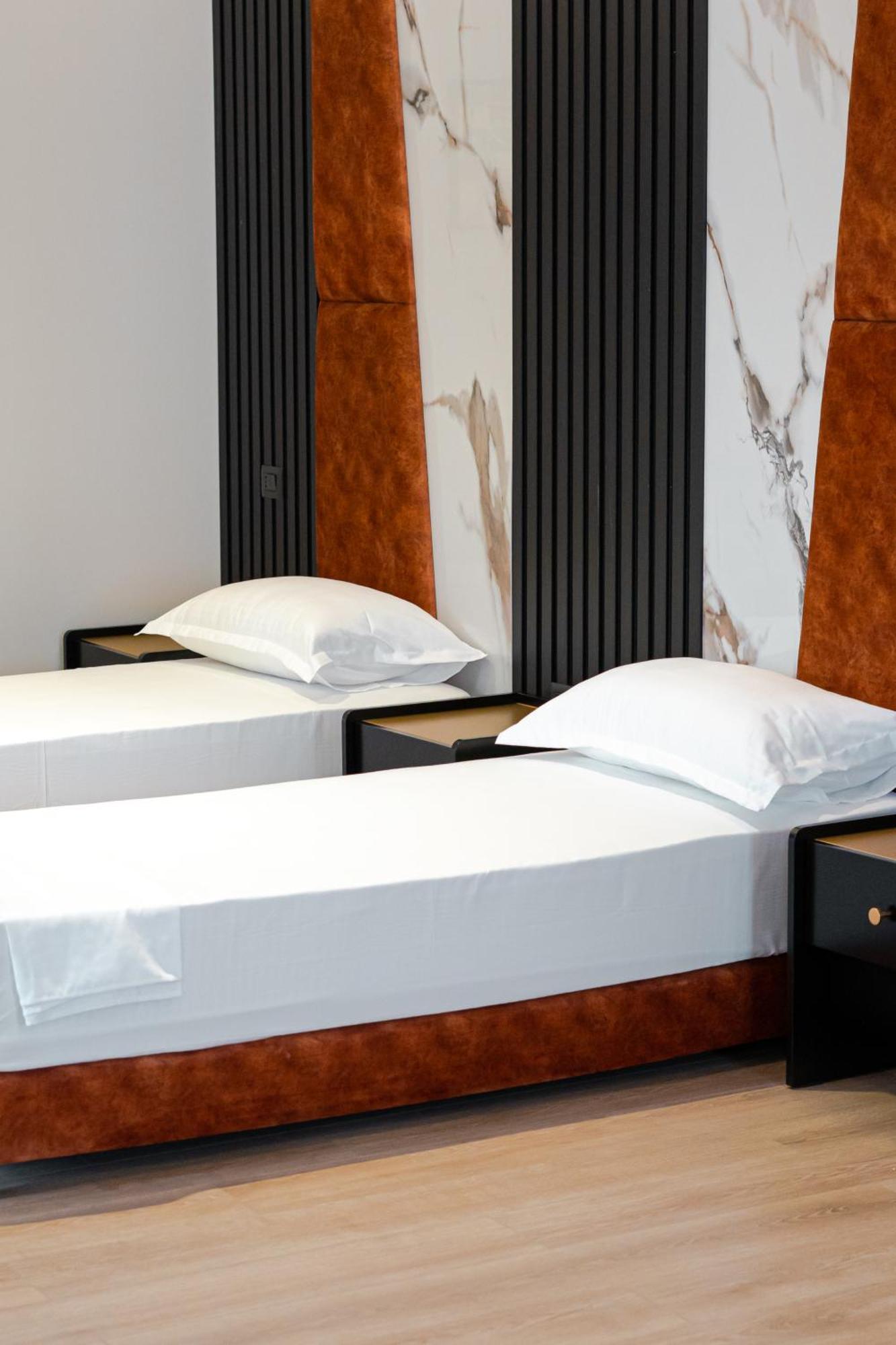 Oxygen Boutique Hotel Tirana Esterno foto