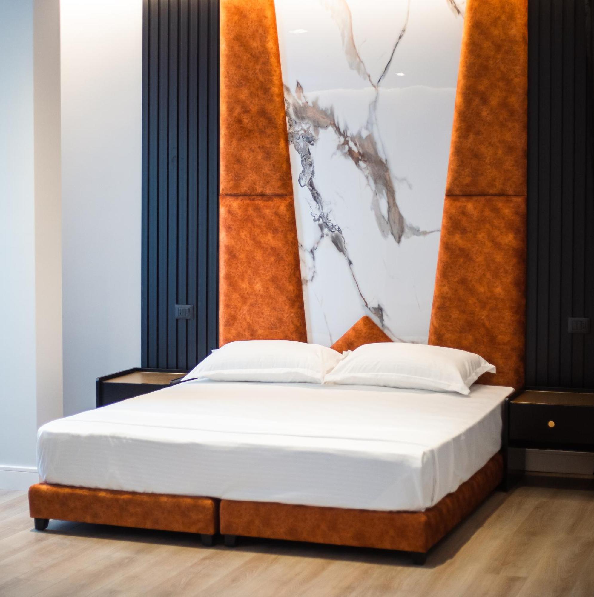 Oxygen Boutique Hotel Tirana Esterno foto